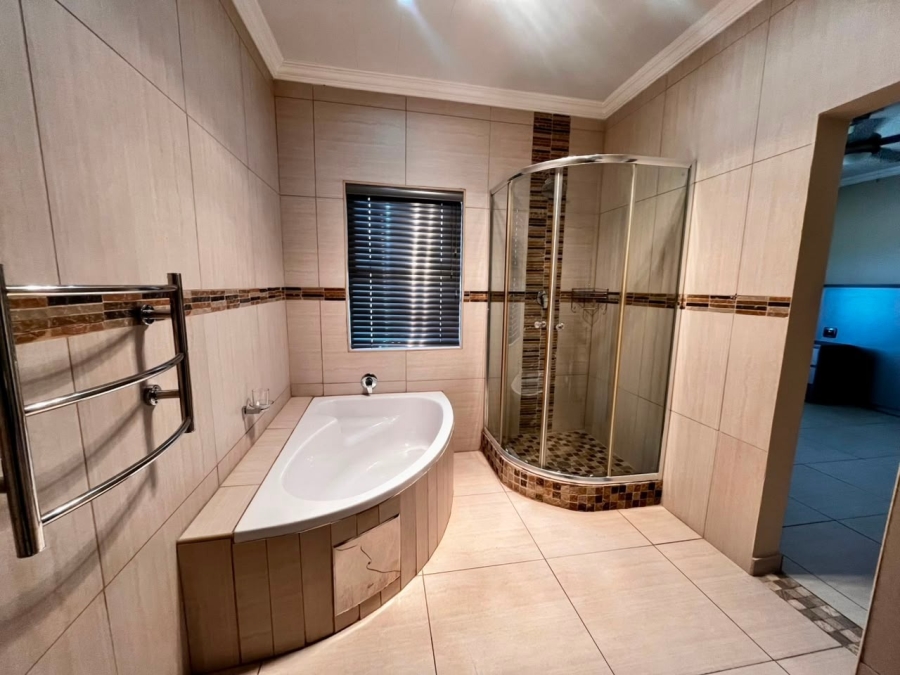 To Let 3 Bedroom Property for Rent in Cashan North West